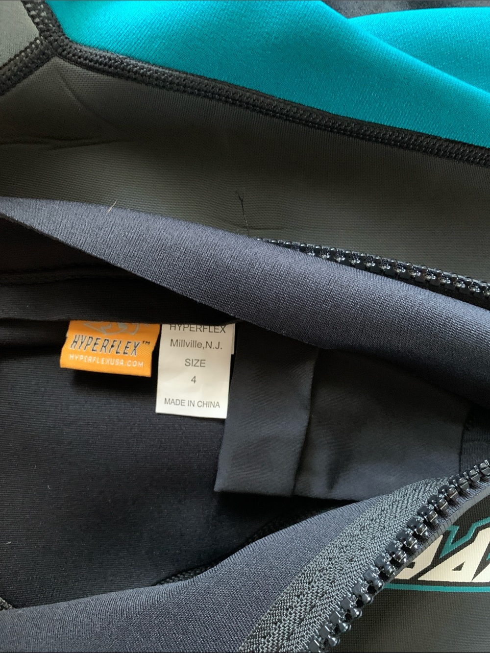 Size 4 Hyperflex Wetsuit - Picture 4 of 6